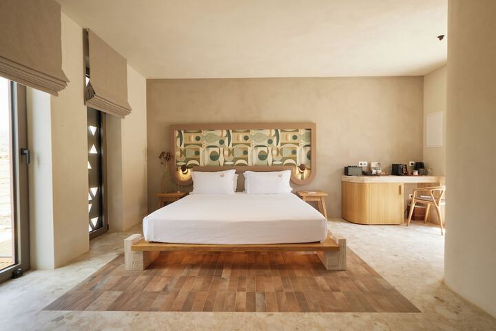 Room 29 of 157