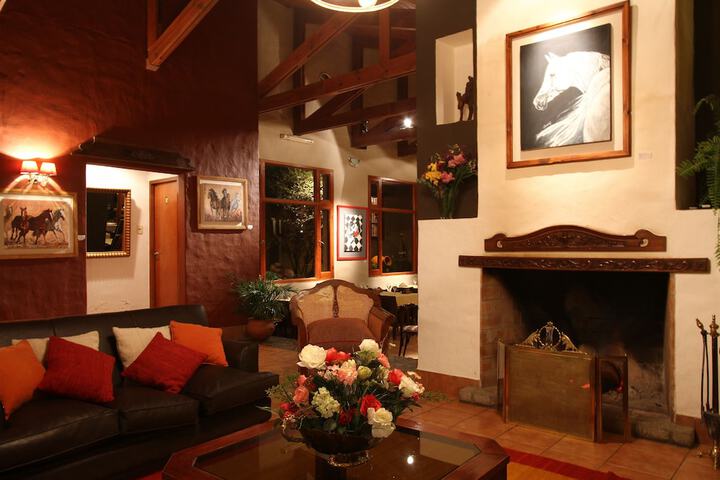 Guest Lobby