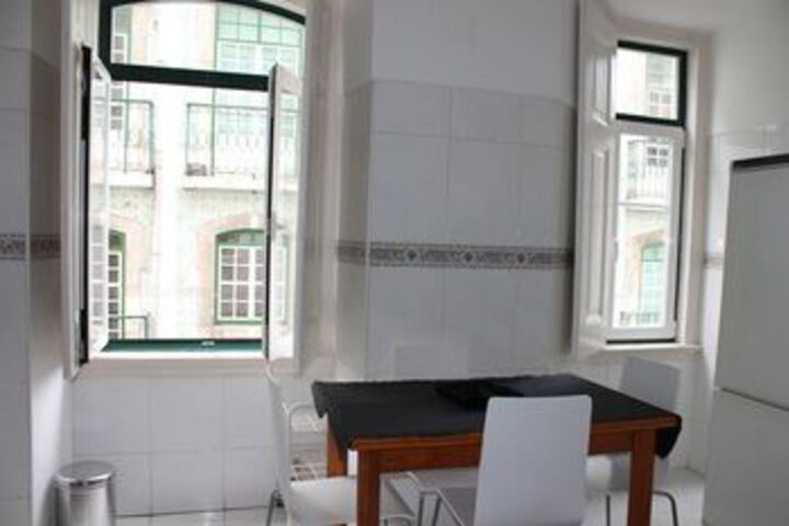 Room 60 of 118