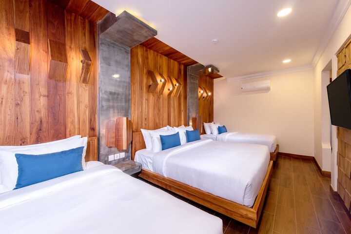 Room 4 of 69