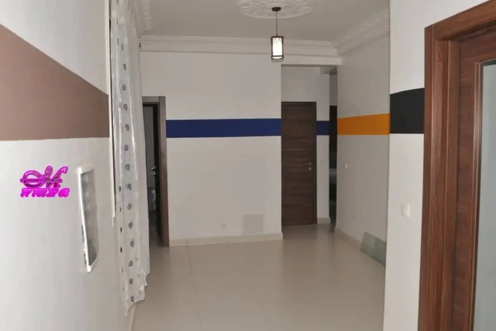 Room 9 of 11