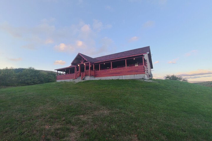 Room 26 of 94