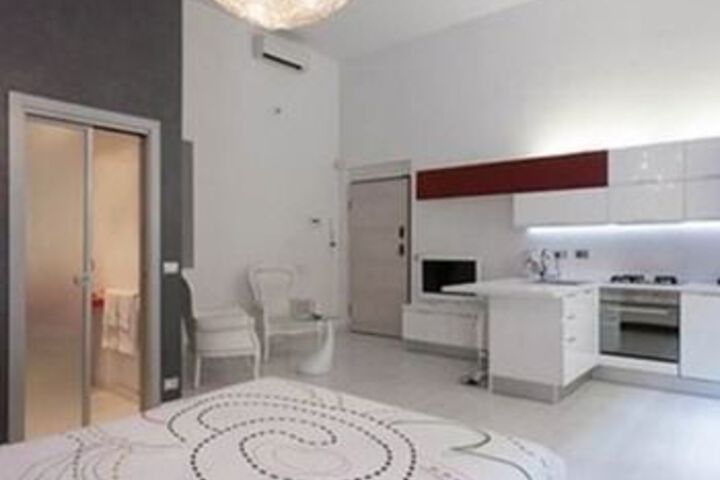 Room 6 of 21
