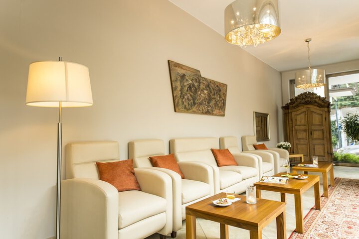 Guest Lobby