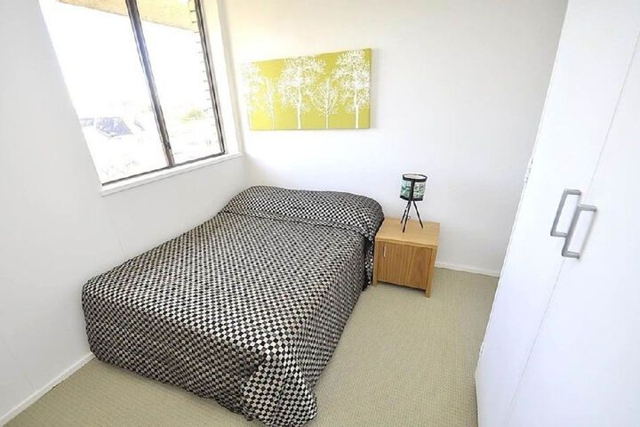 Room 7 of 30