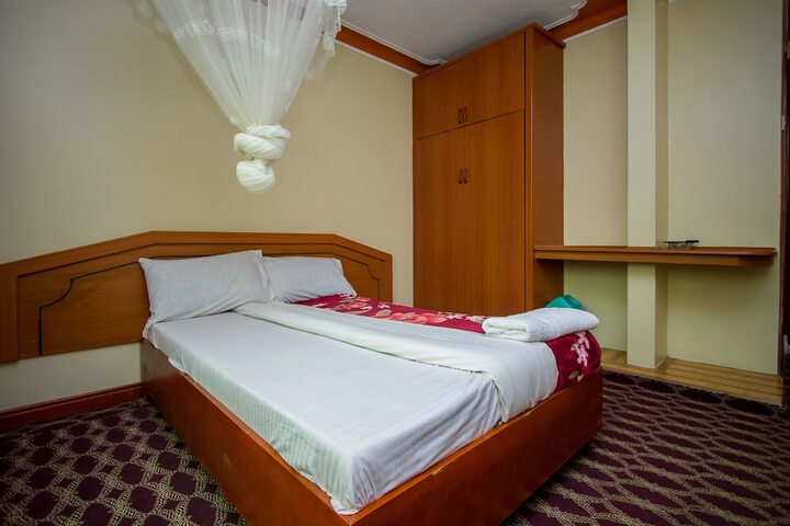 Room 15 of 72