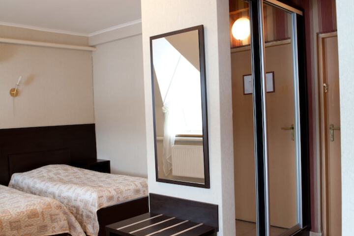 Room 17 of 59
