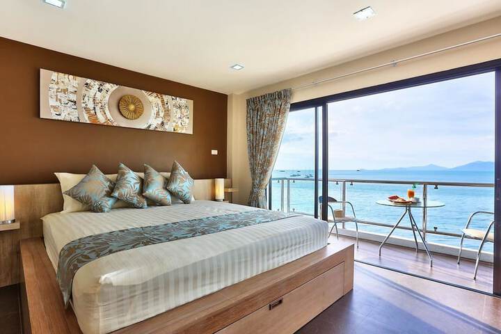 Riviera Beach Hotel in Koh Samui