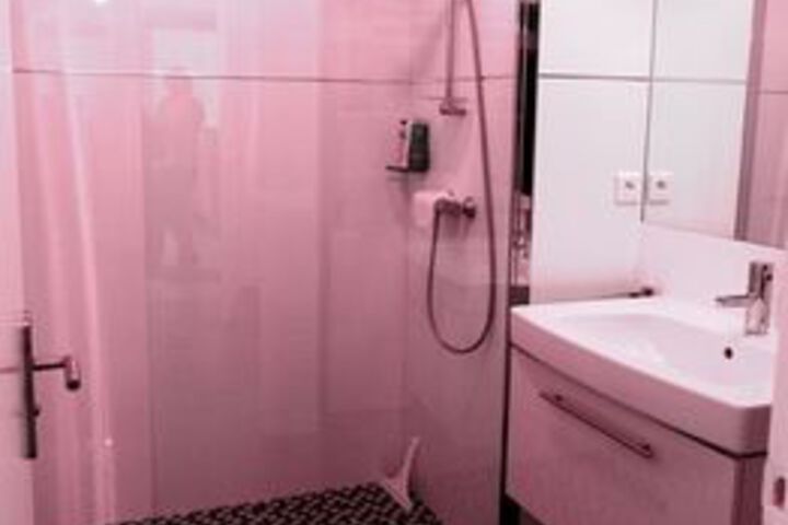 Room 29 of 146