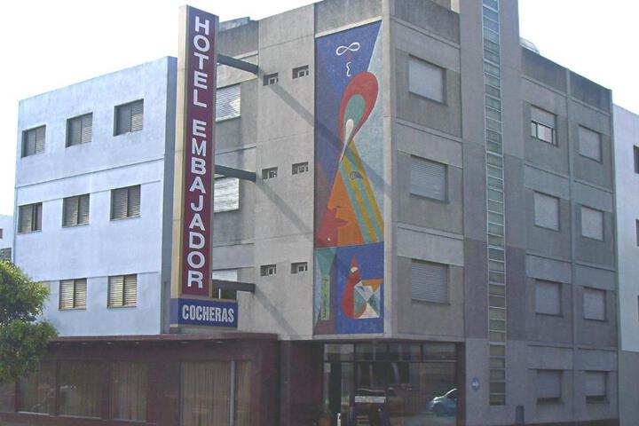 Hotel Embajador