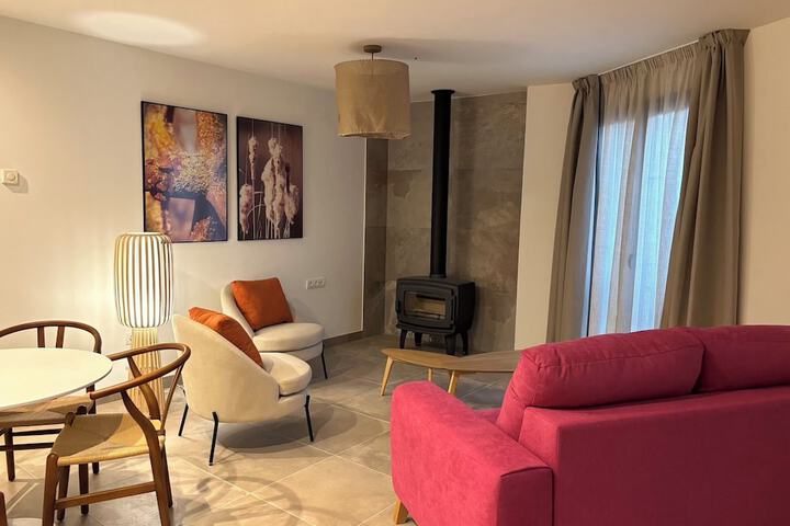 Room 9 of 32