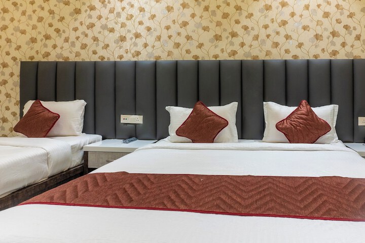 Room 15 of 20