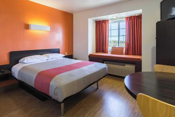 Room 20 of 55