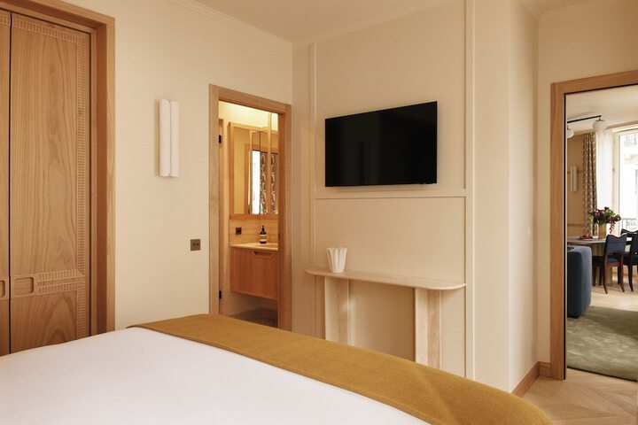 Room 9 of 71