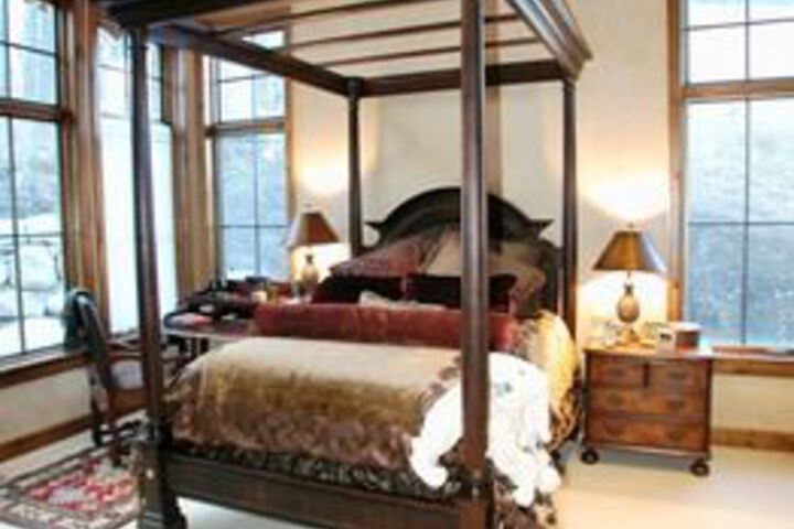 Image of Ruthies Run Luxury Estate by RedAwning