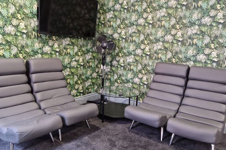 Room 15 of 22