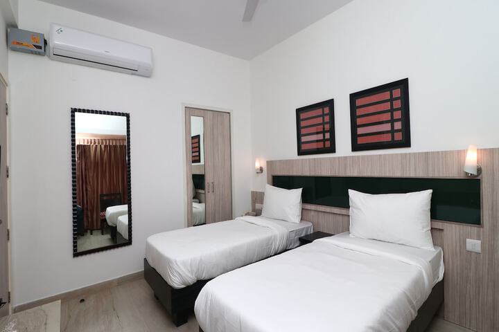 Room 11 of 22