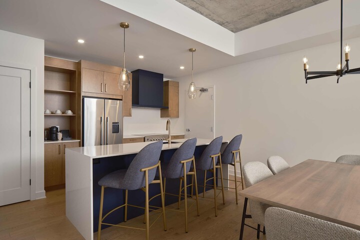 209 2nd Floor Studio Murphy Queen Bed with Balcony (84 of 95)