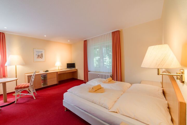 Room 2 of 53