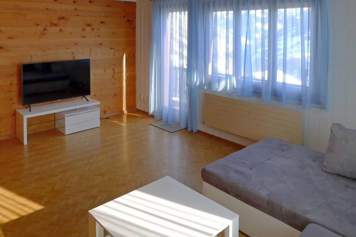 Room 3 of 12