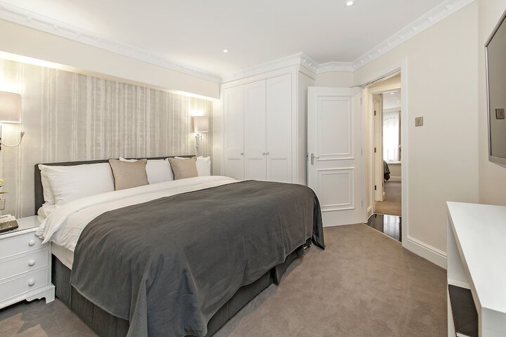 Room 15 of 181