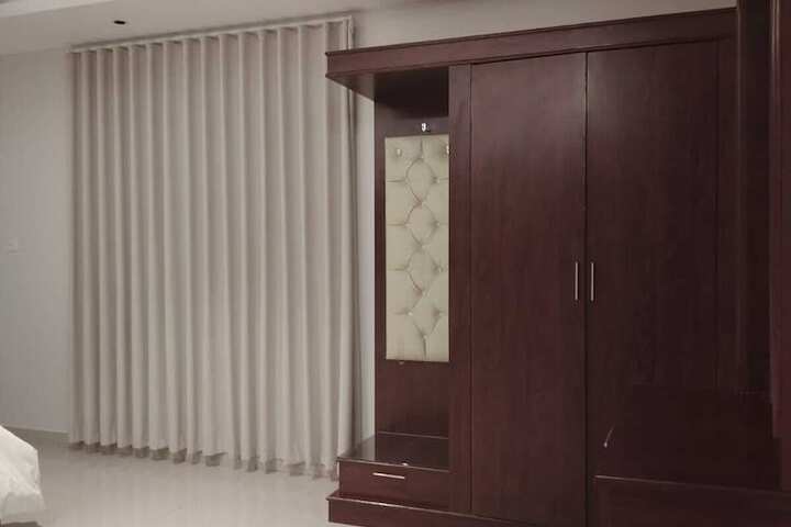 Room 16 of 31