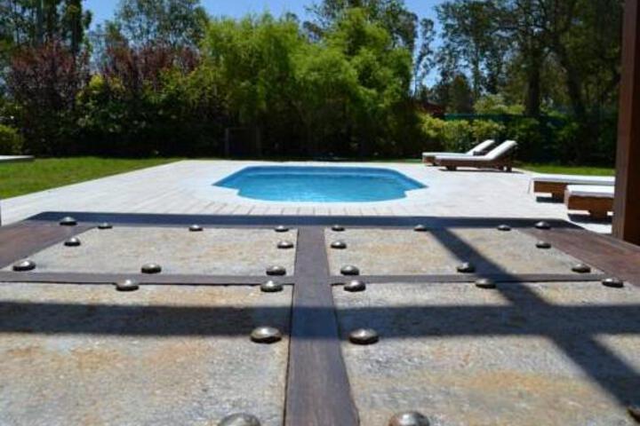 Pool 11 of 11