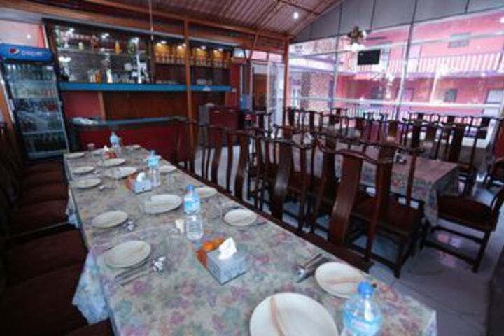 Dining 13 of 13