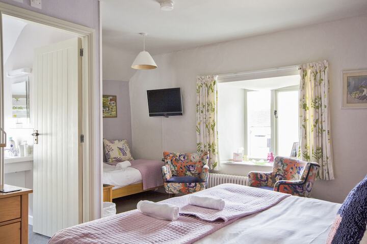 Room 10 of 61