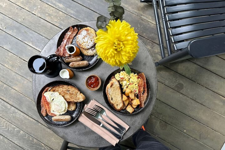 Breakfast/Coffee Service 25 of 29