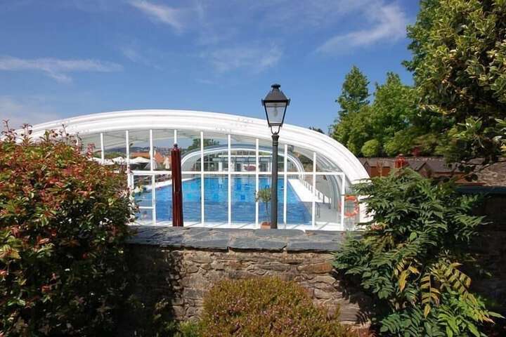 Pool Hotel