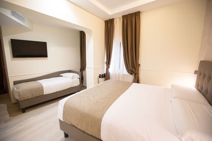 Room 34 of 70