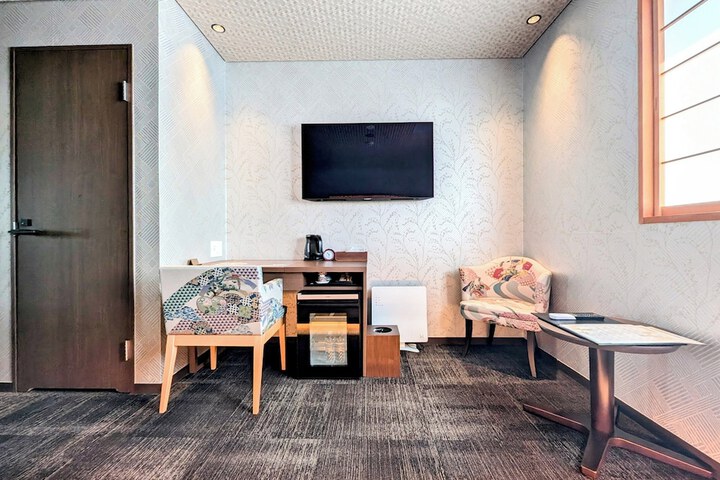 Room 70 of 138