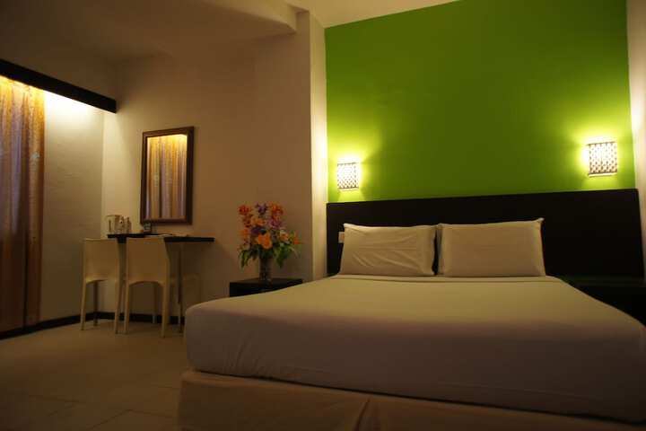 Room 3 of 24