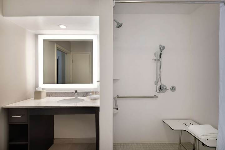 Bathroom shower