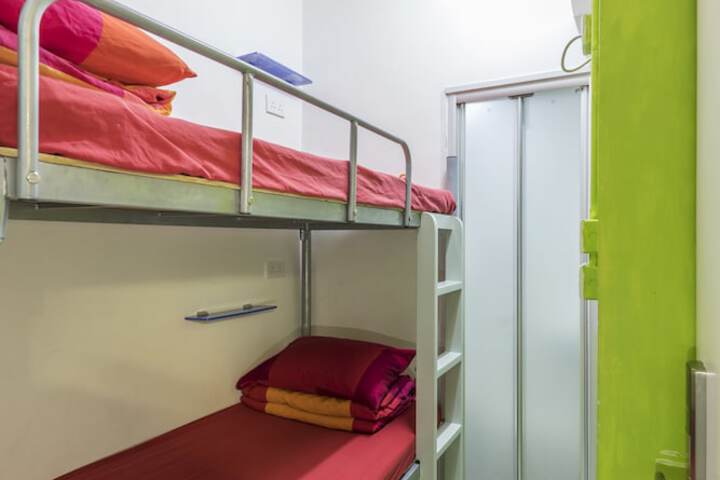 Room 5 of 78
