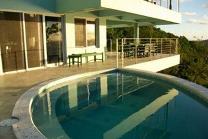 Hotel Pool