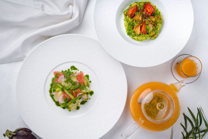 Dining 96 of 136