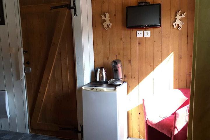 Room 9 of 24
