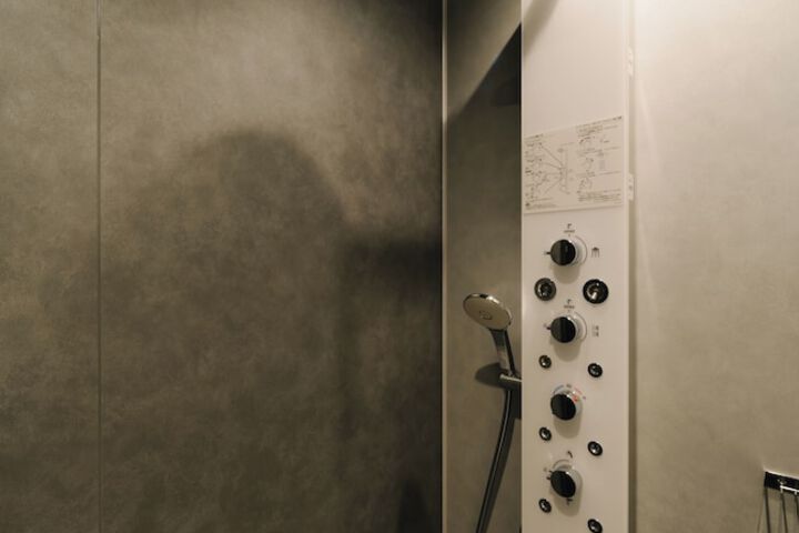 Room 7 of 43