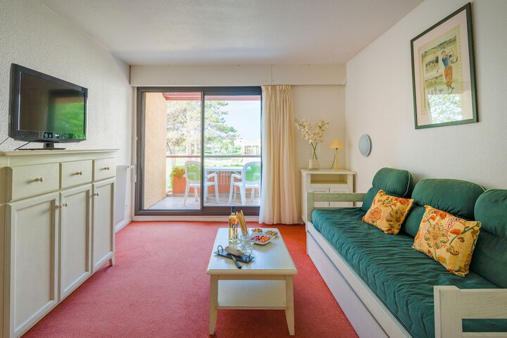 Room 8 of 28