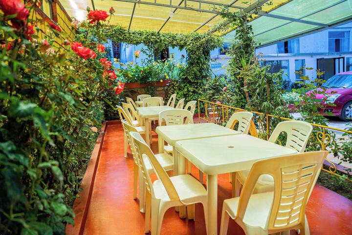 Terrace/Patio 9 of 12