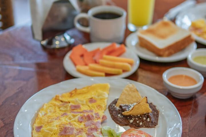 Breakfast/Coffee Service 46 of 54