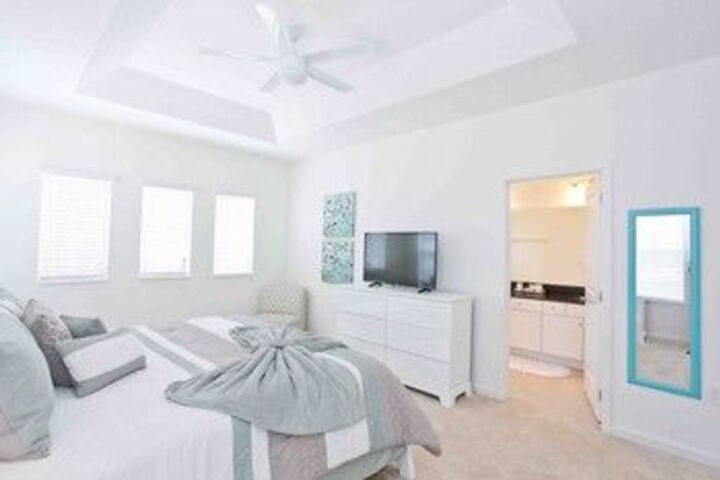 Room 17 of 25