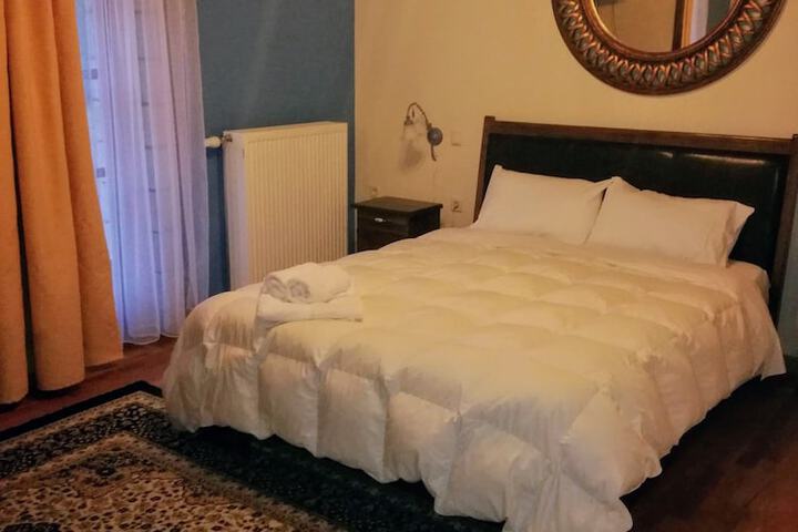 Room 13 of 31