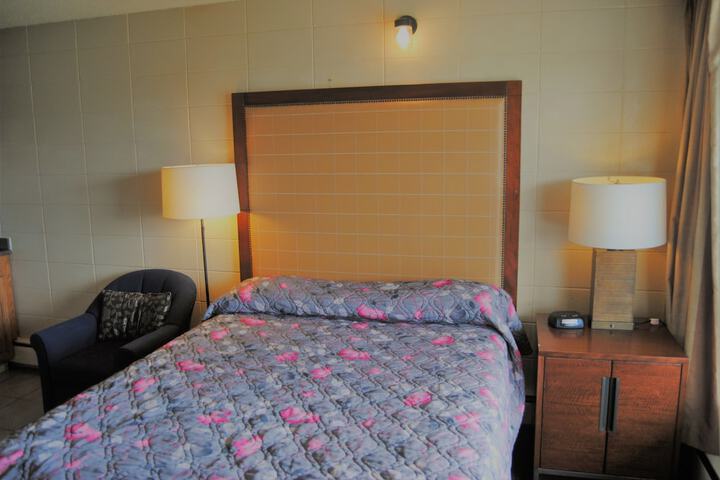Room 13 of 20