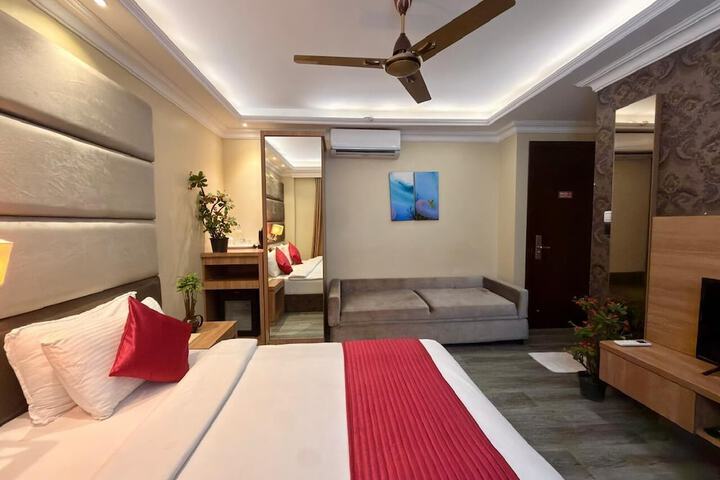 Room 18 of 40
