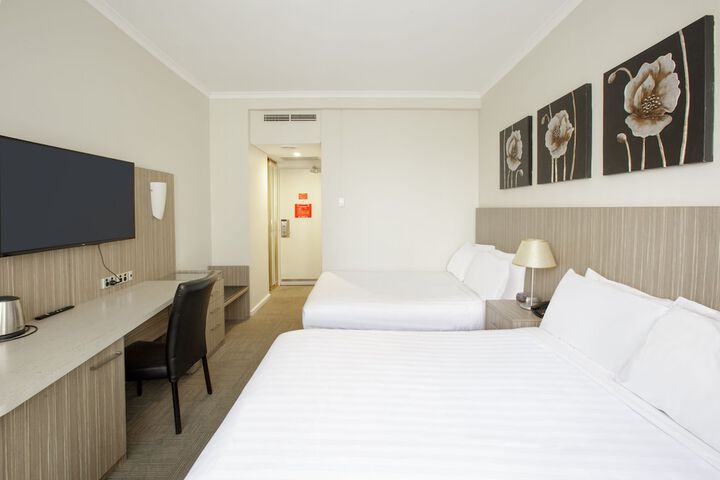 Room 3 of 54