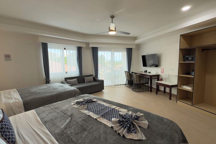 Room 73 of 272