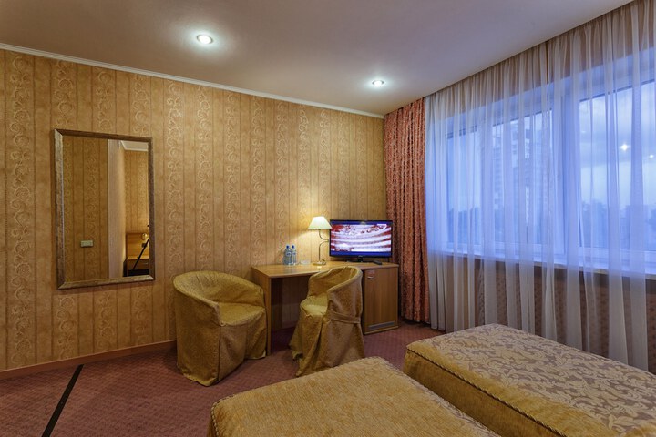 Room 3 of 61